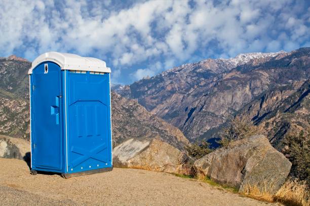 Best Porta potty delivery and setup  in Starbuck, MN